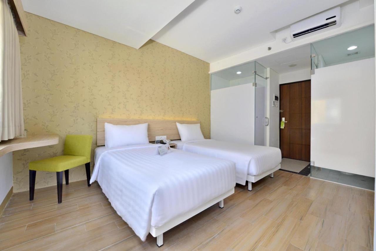 Whiz Hotel Falatehan Jakarta Kültér fotó