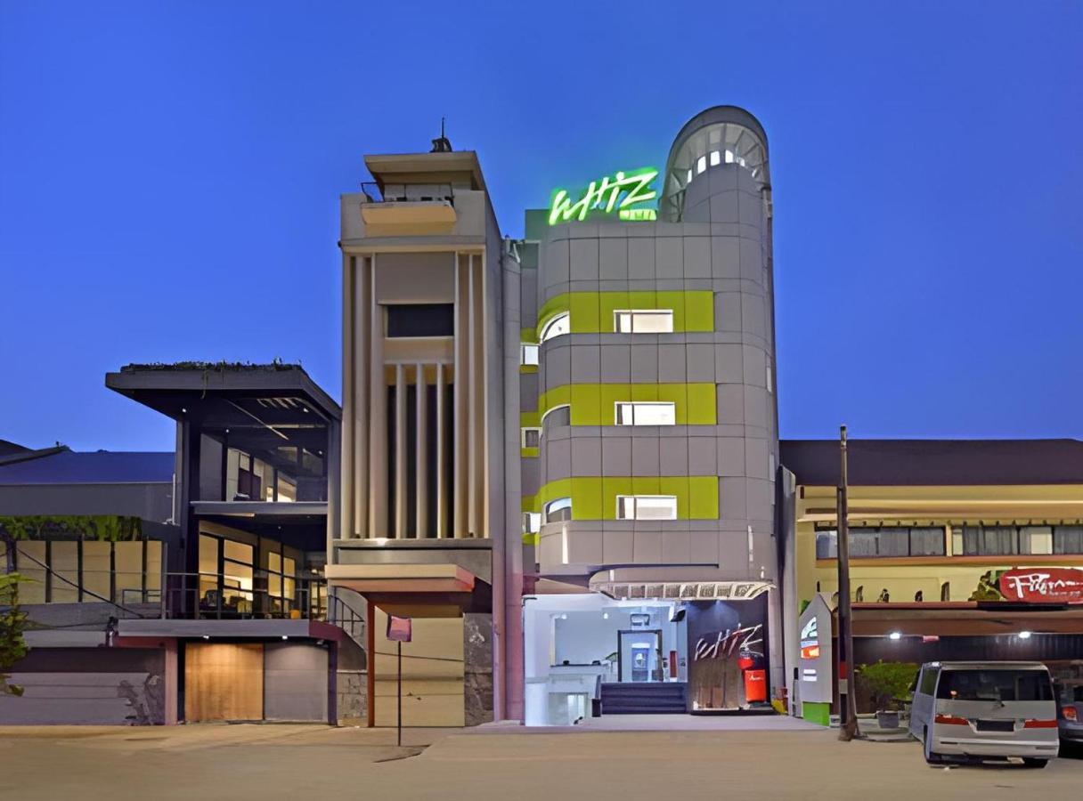 Whiz Hotel Falatehan Jakarta Kültér fotó