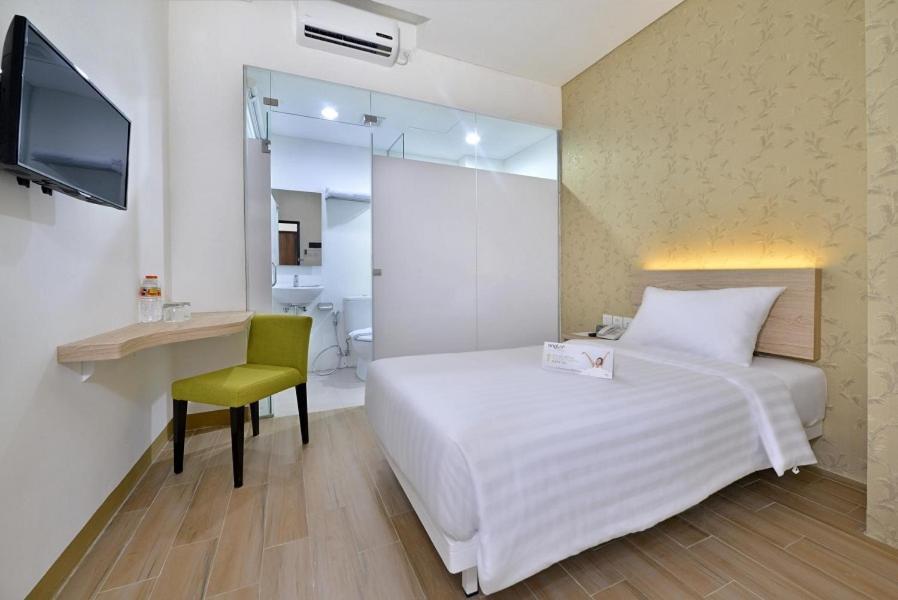 Whiz Hotel Falatehan Jakarta Kültér fotó