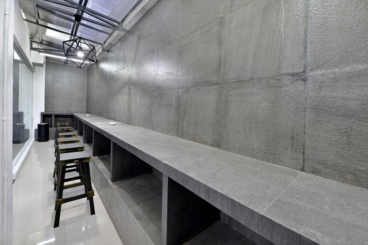 Whiz Hotel Falatehan Jakarta Kültér fotó